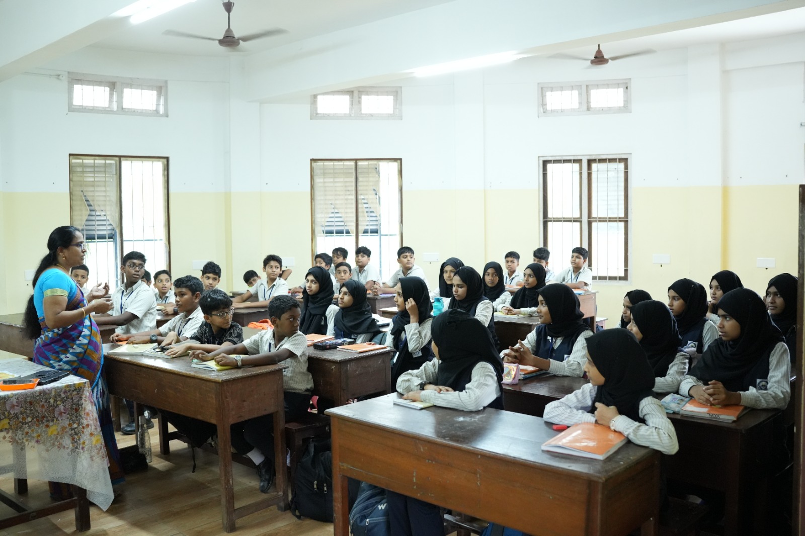 Students at Al Azhar Central School campus